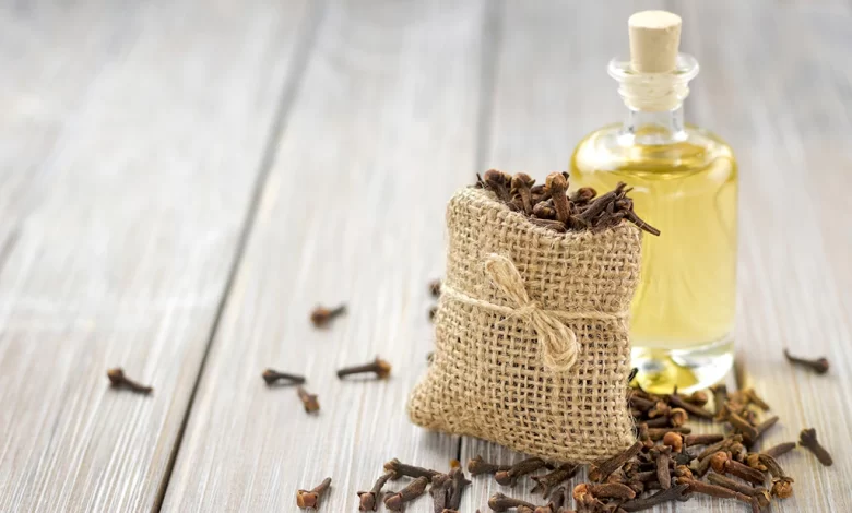 Eucalyptus essential oil uses and benefits
